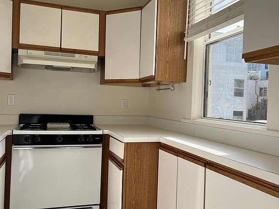 4th image of 1485 Vallejo St #12