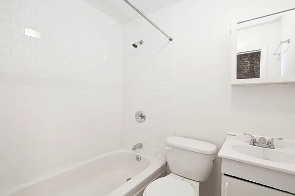 Rented by R New York | media 5