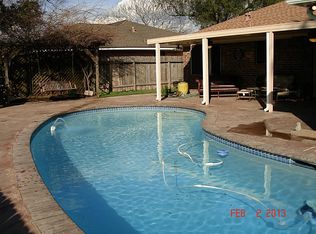 2306 Goodrich St, Pearland, TX 77581