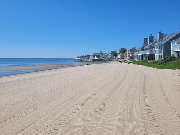 3rd image of 83 Sandpiper Cres #83