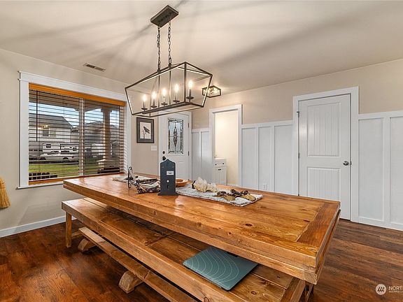 5th image of 10036 Cole Court SE