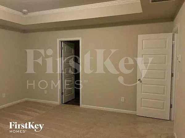 65 Channing Dr — Photo 8