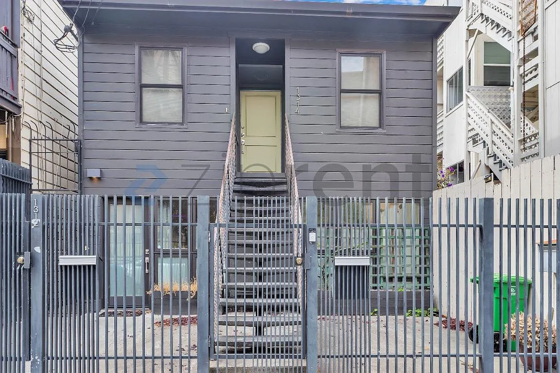 2 bed, 800 sqft, $5,950 — Photo 3