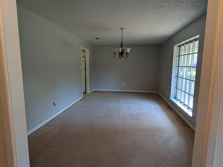 2311 Lange St — Photo 5