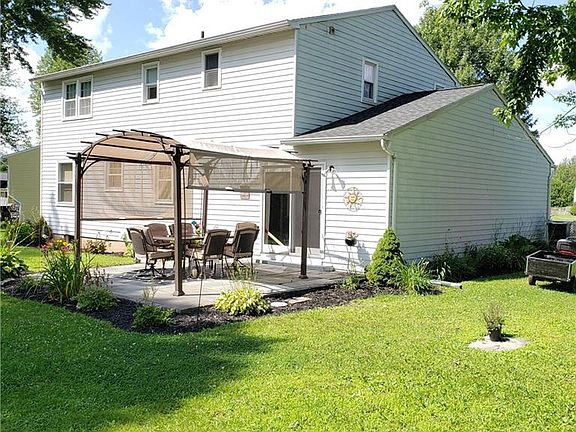 4th image of 7745 Doe Haven Cir
