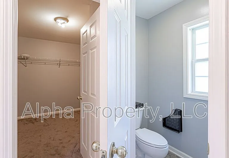 504 Collingsworth Ln — Photo 18