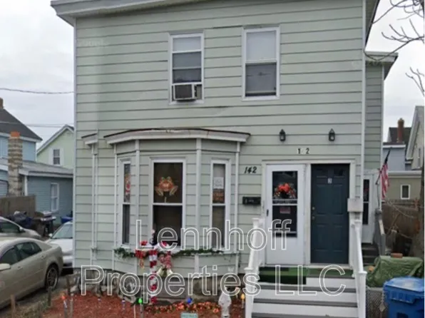 142 Jewett St APT 6, Lowell, MA 01850