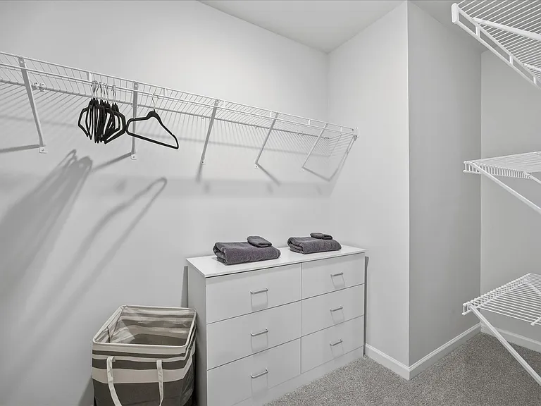 234 N Farmhouse Dr — Photo 25