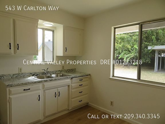 2nd image of 543 W Carlton Way