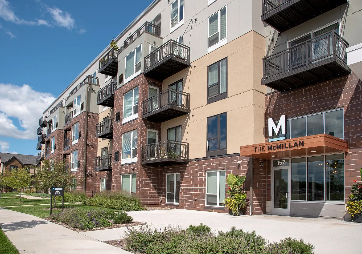 The McMillan — Photo 2