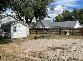 211 W Elm Ave, Saratoga, WY 82331