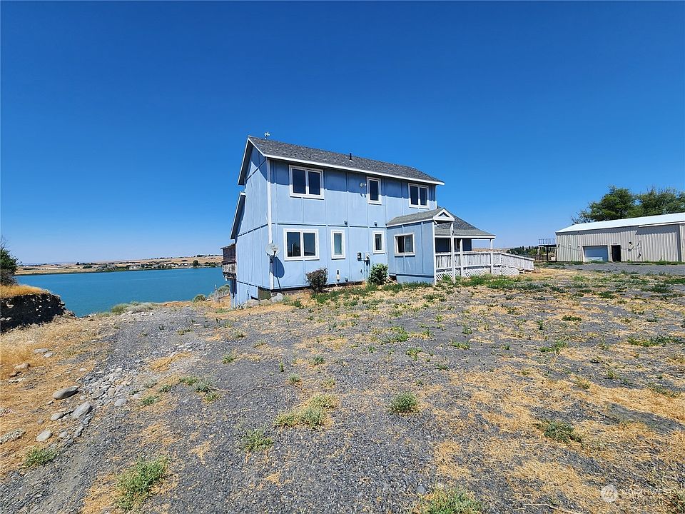 1st image of 5724 NE Panorama Drive