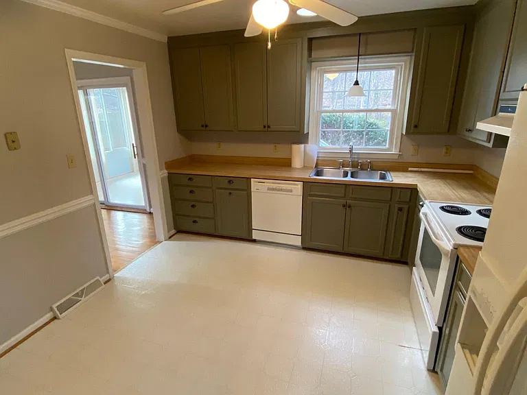 101 Inglewood Ct — Photo 11