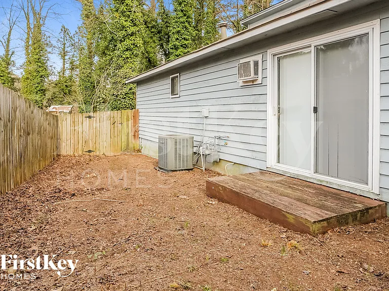 446 Ridgetop Dr NW — Photo 16