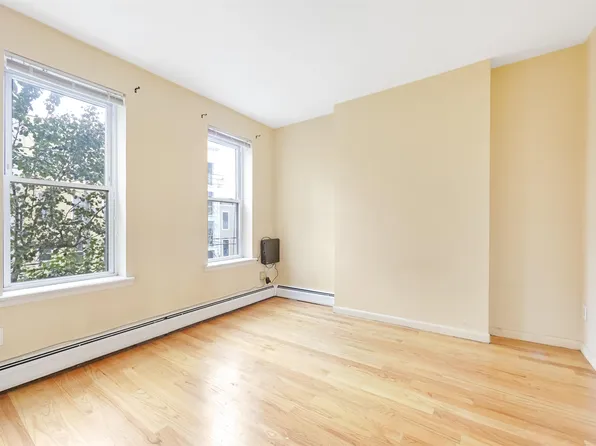 523 Adams Street image 18 of 19