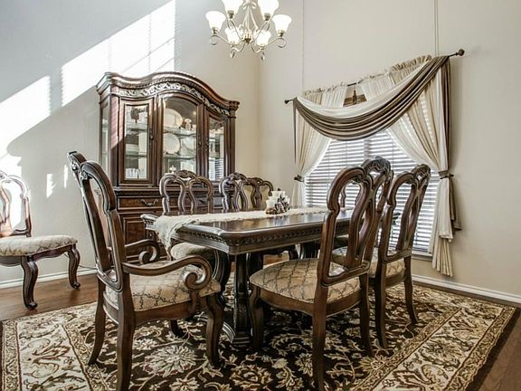 5th image of 9616 Tipperary Dr