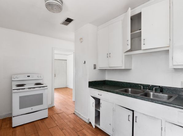 columbia-south-carolina-370661572 picture