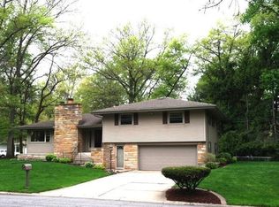 6303 Lakewood Ct, Portage, IN 46368