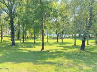 19 Walnut Bend Dr, Whitesburg, TN 37891