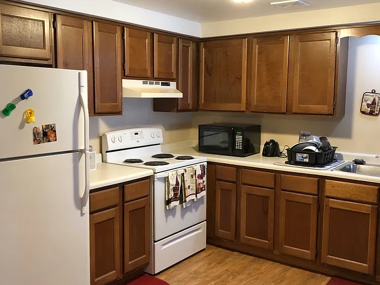 Orchard Apartments — Photo 2