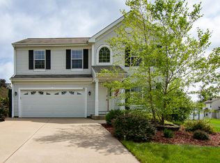 850 Harding Dr, Hartford, WI 53027