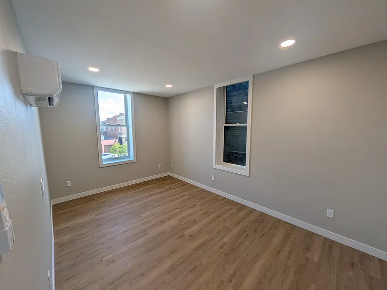 1 N Minnesota St #201 — Photo 12
