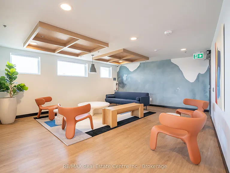 1333 Weber St E #1306 — Photo 32