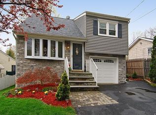 37 Chesapeake Ave, Lake Hiawatha, NJ
