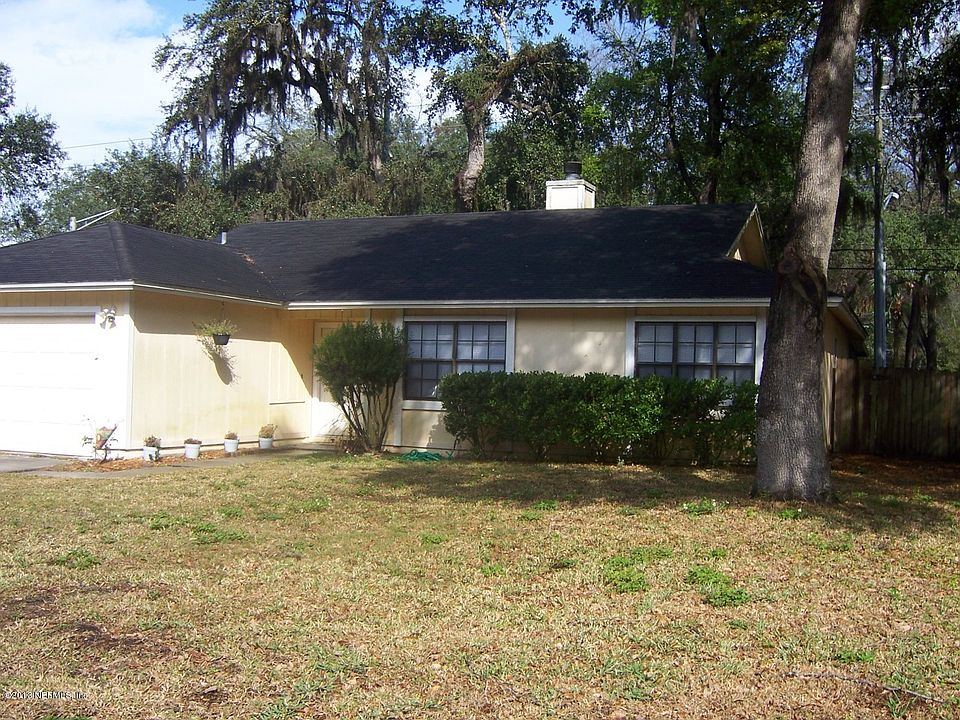 1st image of 8025 Voltaire Ct W