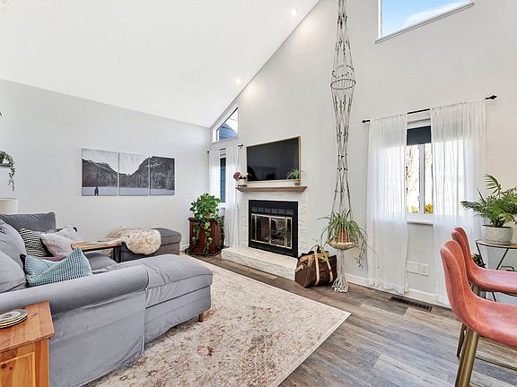 2nd image of 2021 N Broadmoor St APT 601