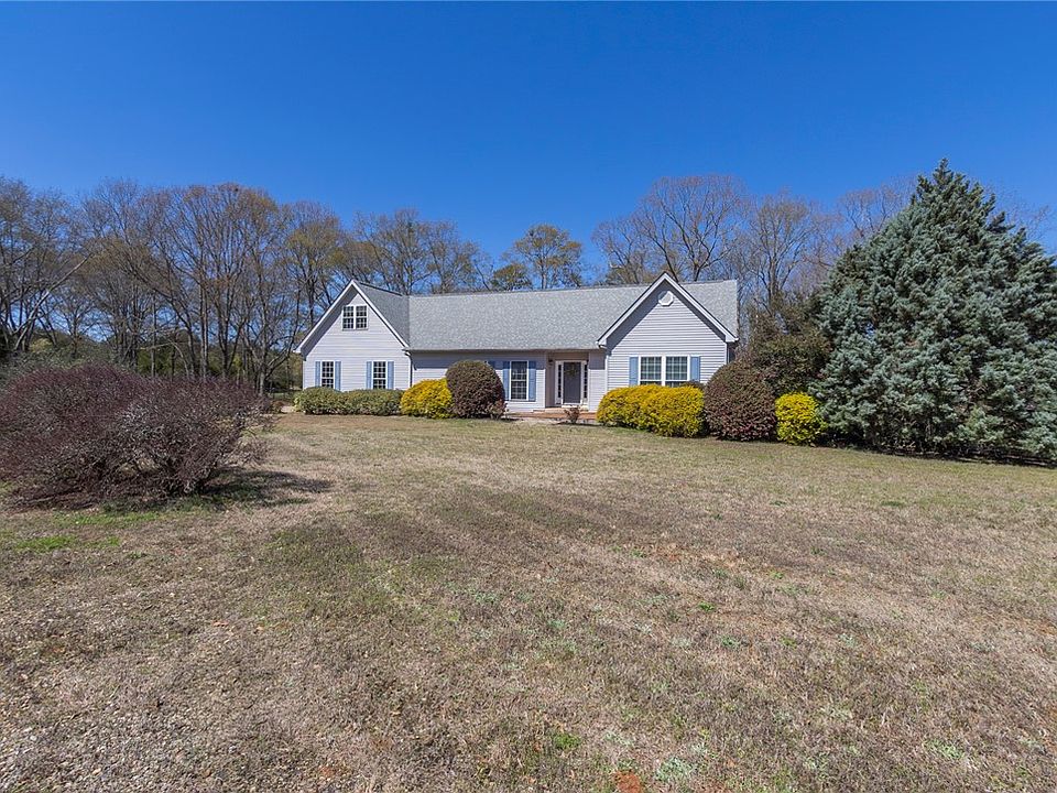1st image of 108 Pearman Dr