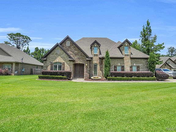 3rd image of 265 Spruce Knoll Ln