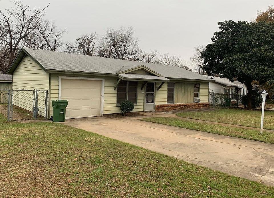 1st image of 307 Helen Dr