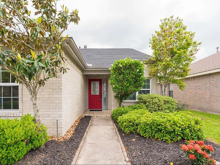 3223 Legends Creek Dr — Photo 4