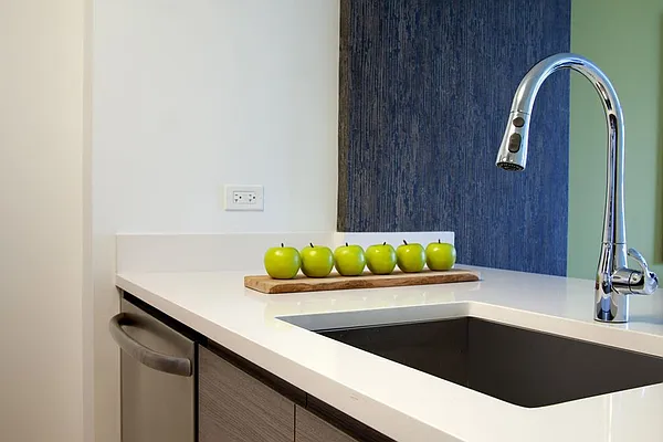 Rented by Aura Management | media 9