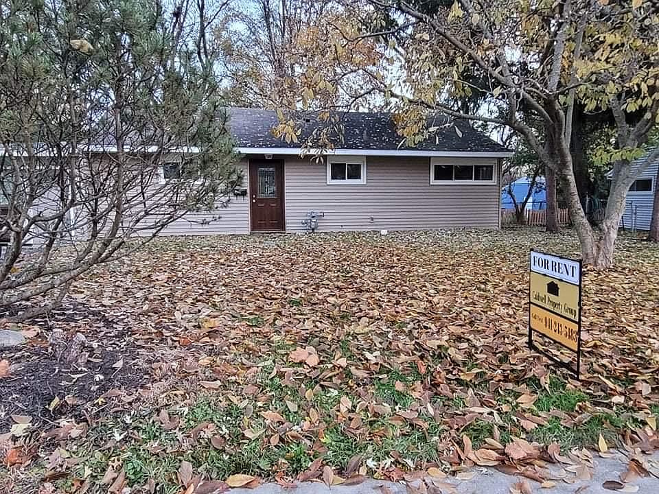 1st image of 1100 Riverton Dr