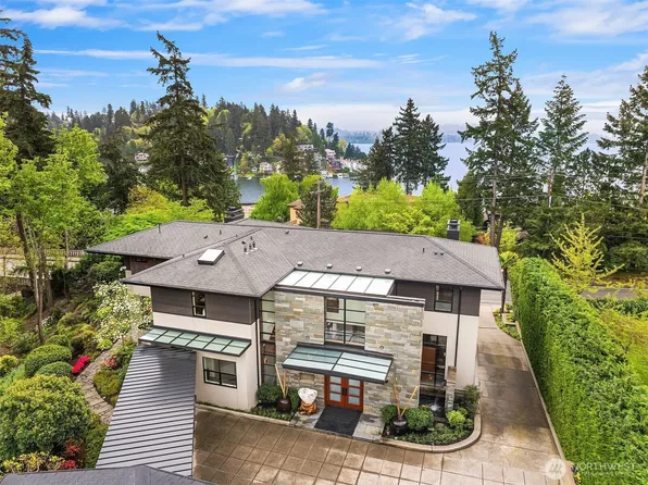 9632 Lake Washington Boulevard NE, Bellevue, WA 98004