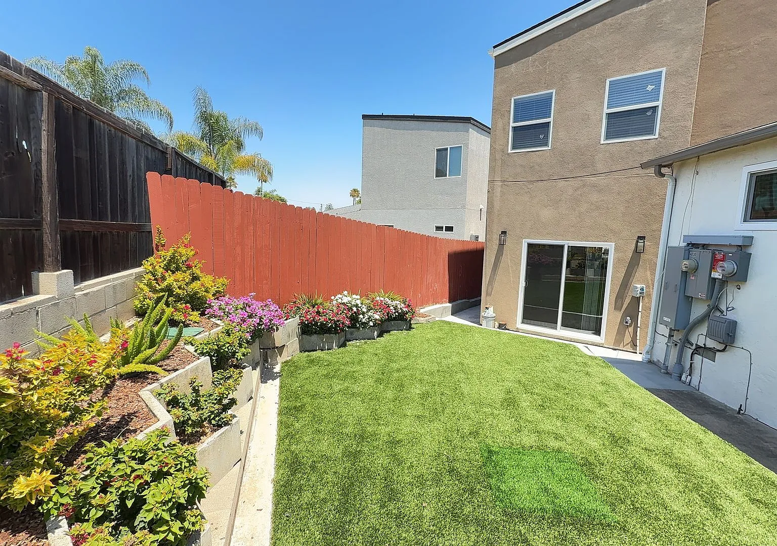 Built In 2024 - 4 bed 2 bath House — Photo 2