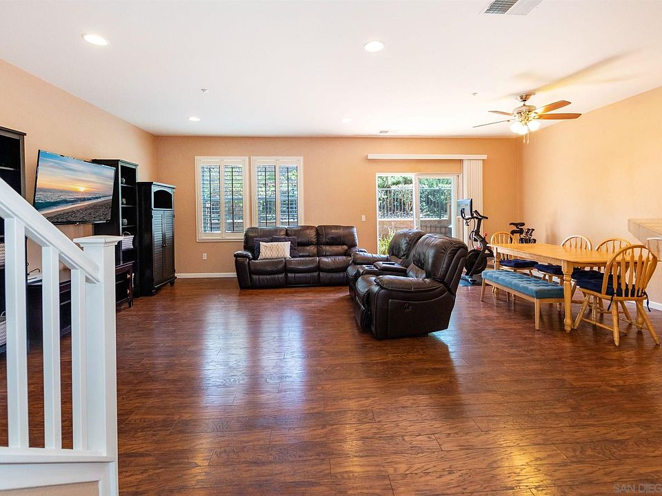 1st image of 36352 Cinzia Ln