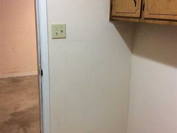 5th image of 5255 Powrie Dr