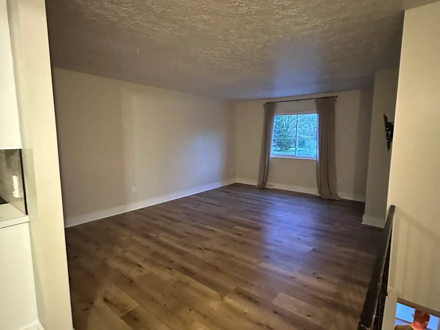 2 bed, 1.5 bath, 1479 sqft, $1,800 — Photo 4