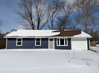 3102 W John St, Champaign, IL 61821