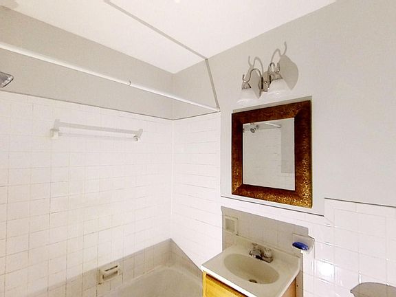 2nd image of 223 Bristol St APT 114C