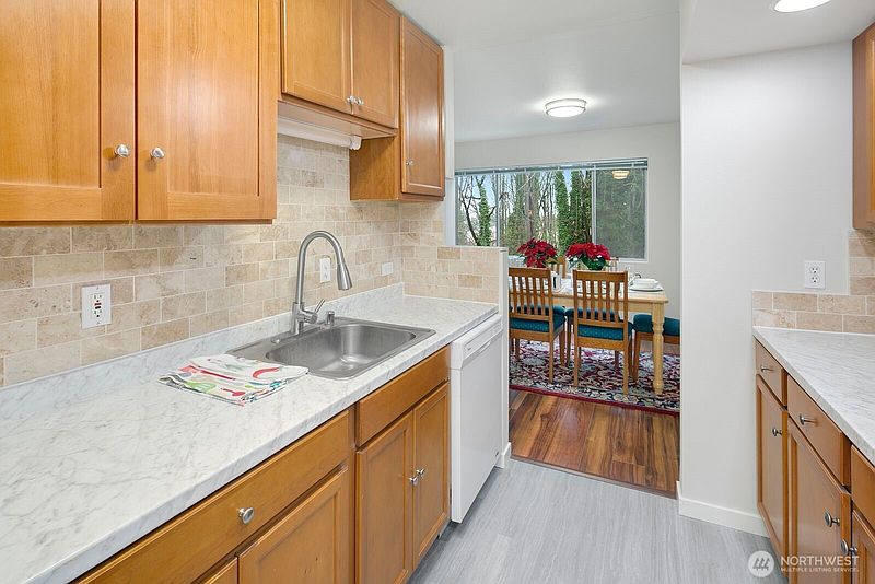 5th image of 2367 S Forest Street