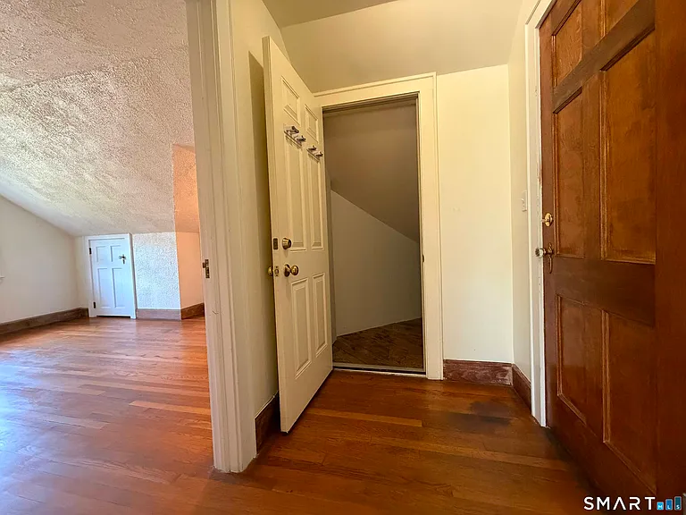 105 Crystal St #2 — Photo 6