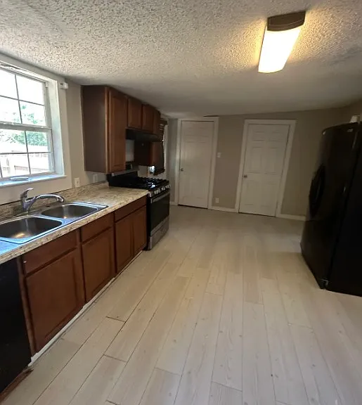 802 Cross Timber St — Photo 5