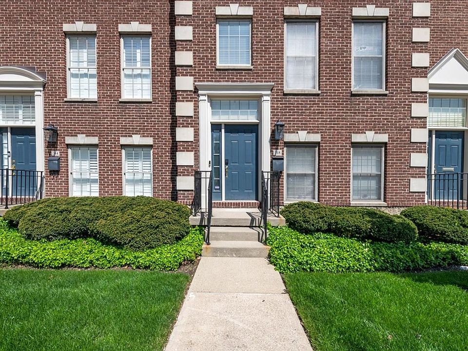 1st image of 318 E Ohio St