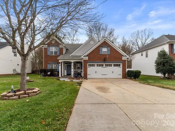 6638 Kingbird Ct, Charlotte, NC 28215