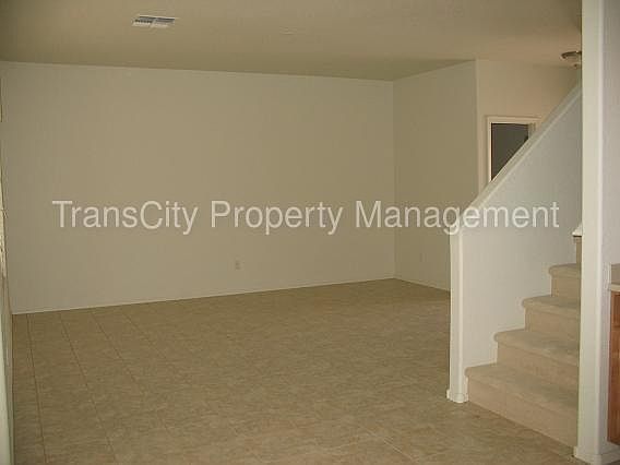 5th image of 1041 S Bogle Ct