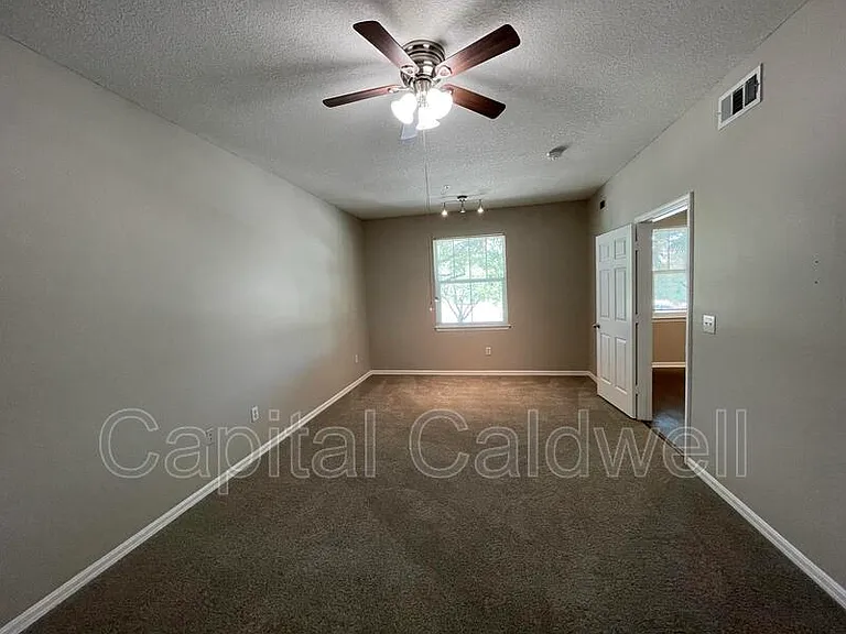 2010 E Palm Ave #15206-Y15206 — Photo 11